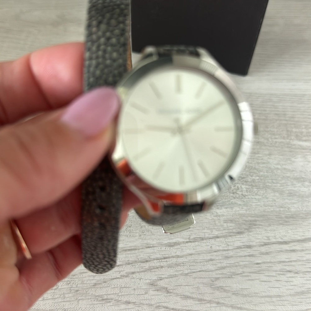 Michael Kors Leather Wrap Bracelet Watch - Picture 2 of 6